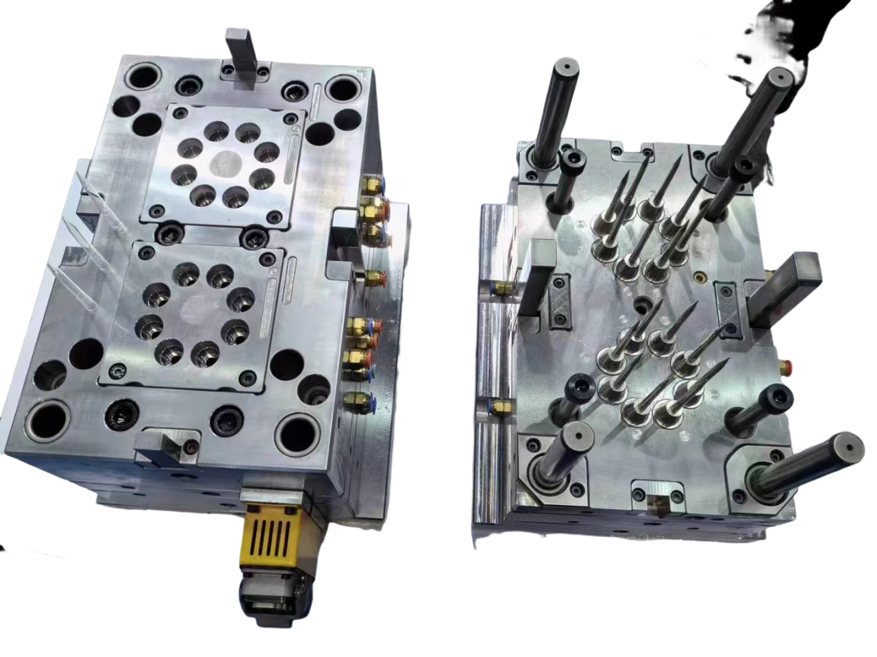 plastic mold