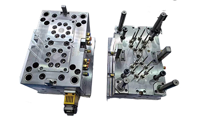 Here is the English translation of the provided text on the functions of plastic molds: